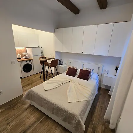 Kiki For 2, Near Old Town & Beach, Free Wifi Διαμέρισμα