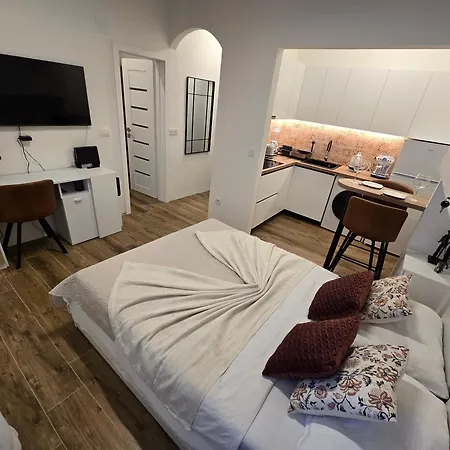 Διαμέρισμα Kiki For 2, Near Old Town & Beach, Free Wifi Ζαντάρ